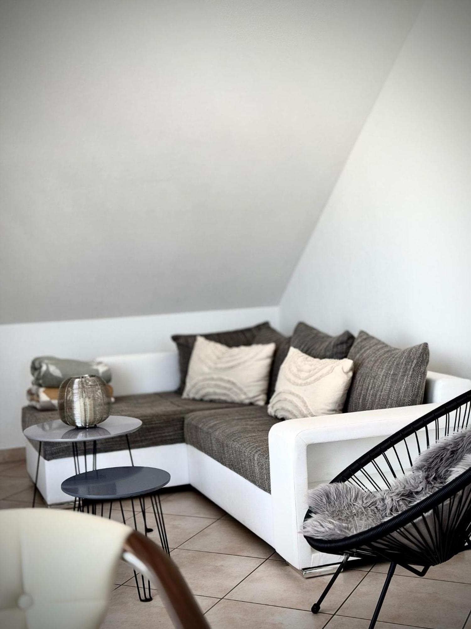 Ferienwohnung Blumenfeld 겐넨바흐 외부 사진