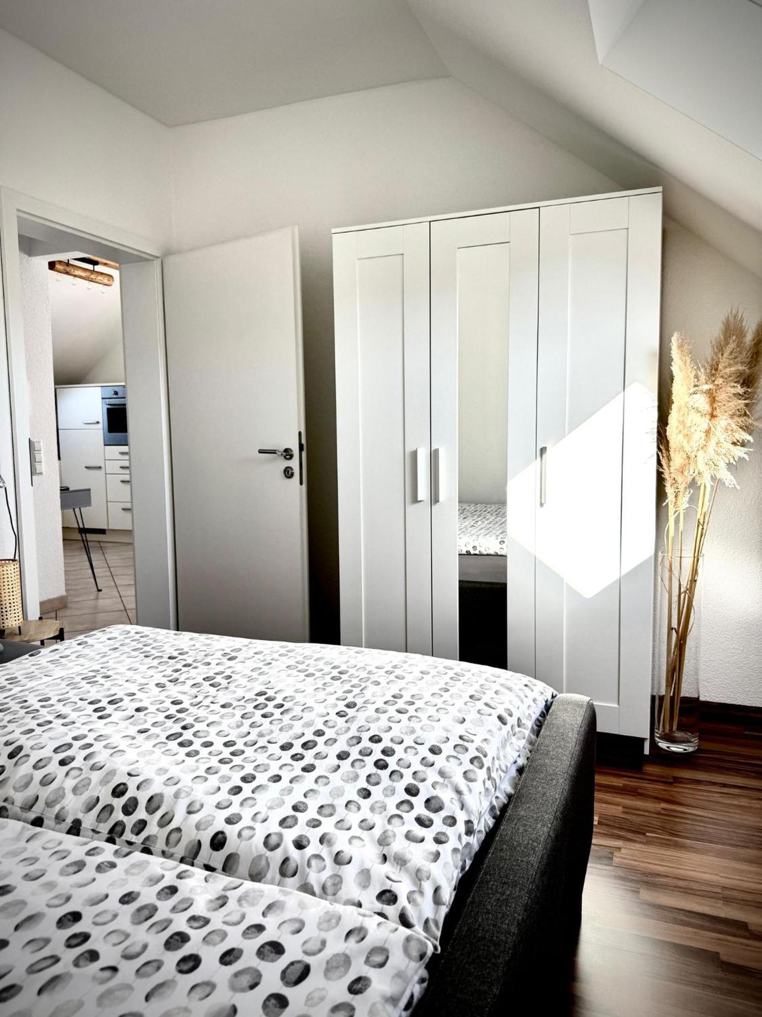 Ferienwohnung Blumenfeld 겐넨바흐 외부 사진
